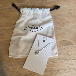 NWT Fossil necklace